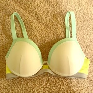 Victoria’s Secret bikini top